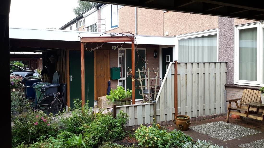 Pergola bij de woning